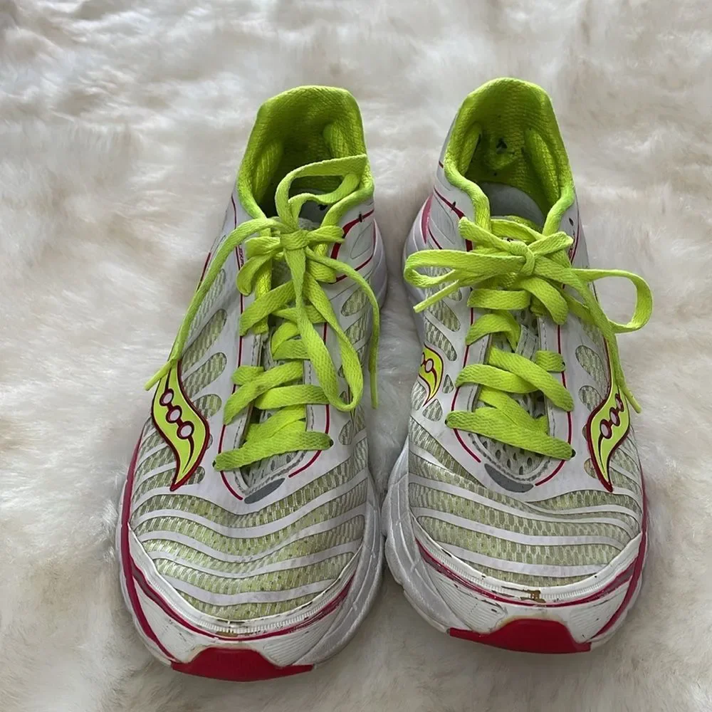Saucony see photos